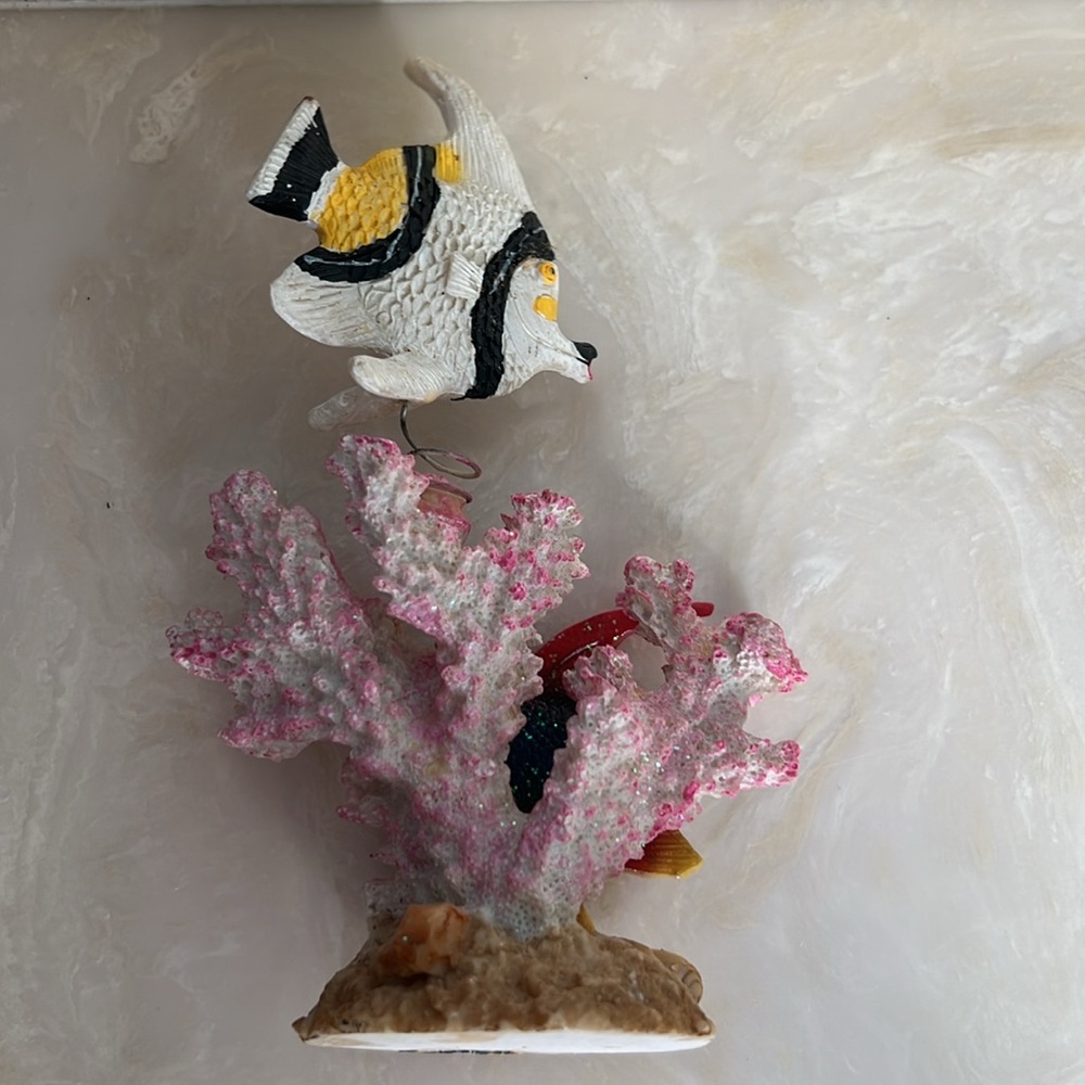 Vtg White/Black Stripe & Rainbow Fish on Pink Coral - Picture 4 of 10
